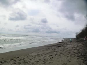 Der schwarze Strand bei Yogya Der schwarze Strand bei Yogya